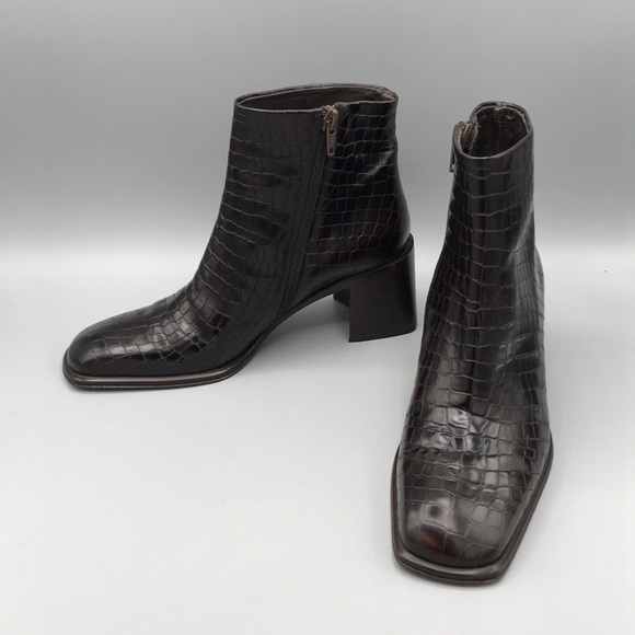 via spiga vinson bootie